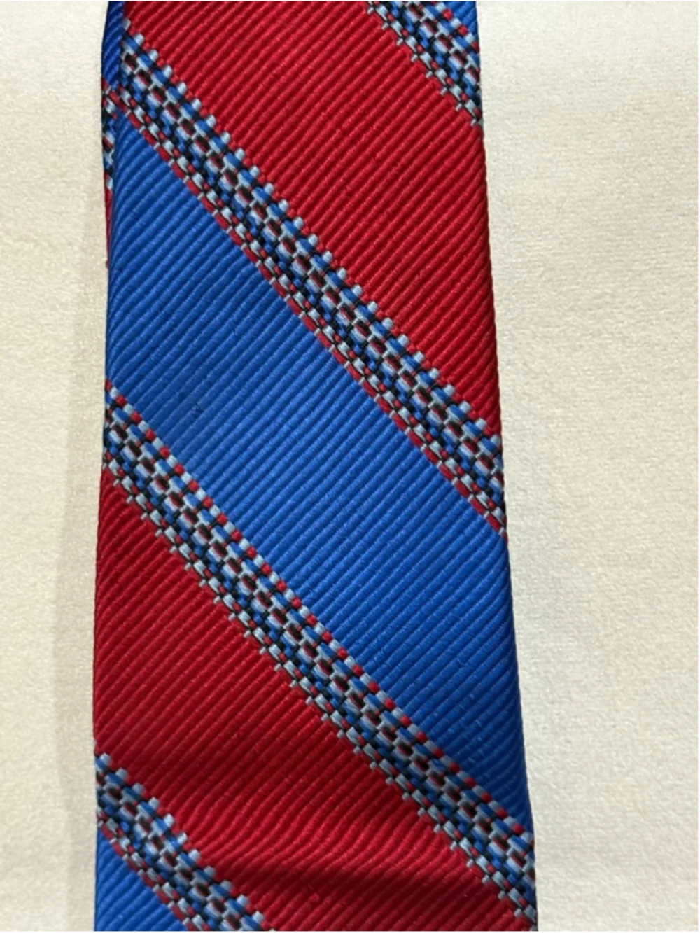 Men's Oleg Cassini Striped Tie in Red and Blue, One Size